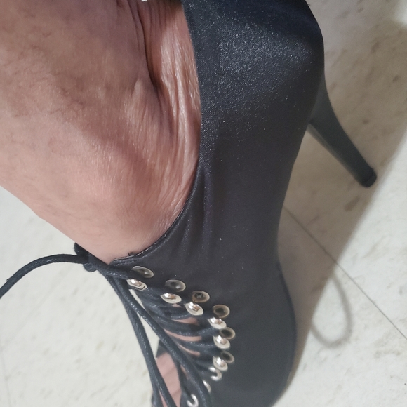 # 020 N.Y.L.A. SHOES - Picture 7 of 13